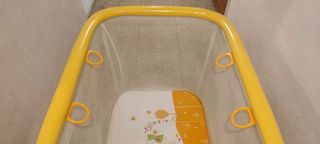 Parque infantil para bebés / corralito