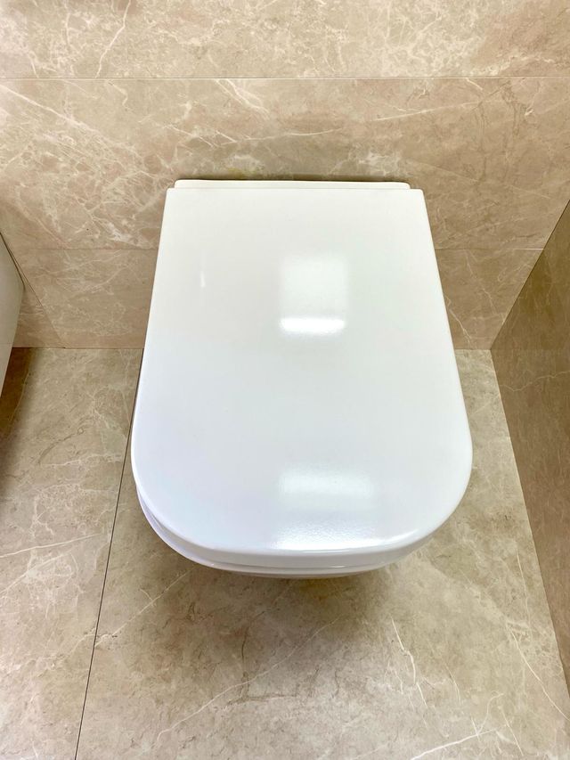 Inodoro y bidé susp. MEG 11 GALASSIA