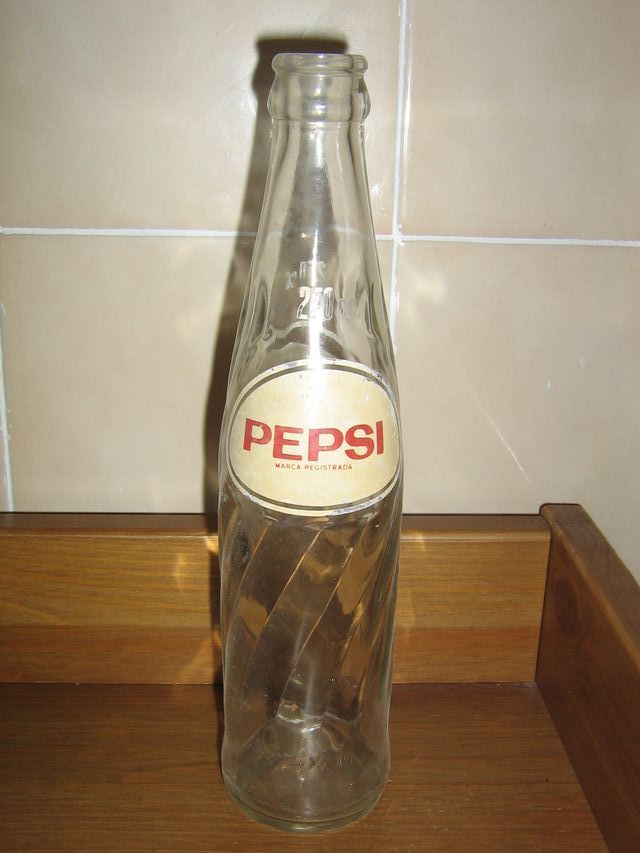 Botellas de cristal de Pepsi Cola (Albacete capita