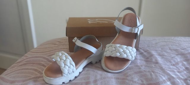 Sandalia niña.n33 marca Papanatas