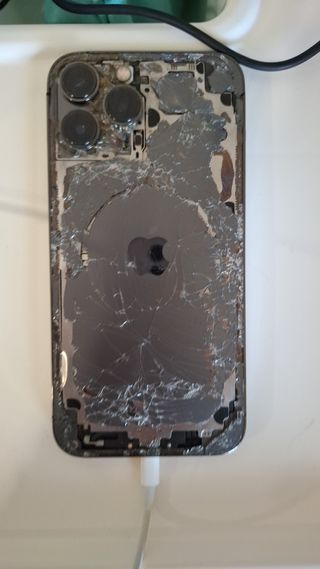 escucho ofertas Iphone 13 pro max funciona