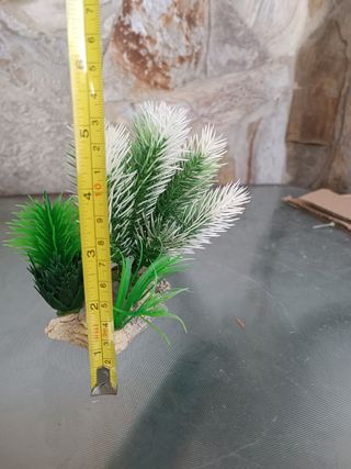 Figura planta para acuario