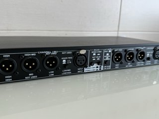 DBX 234xs Crossover