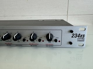 DBX 234xs Crossover