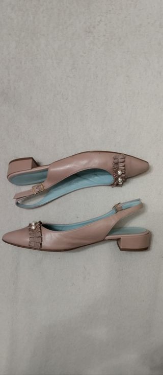 Zapatos abiertos de piel 