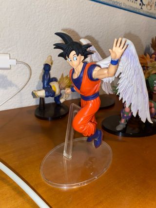 Goku con alas