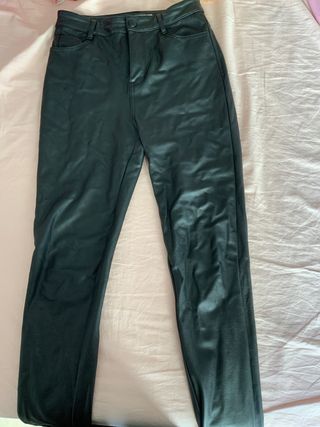 Pantalon efecto piel