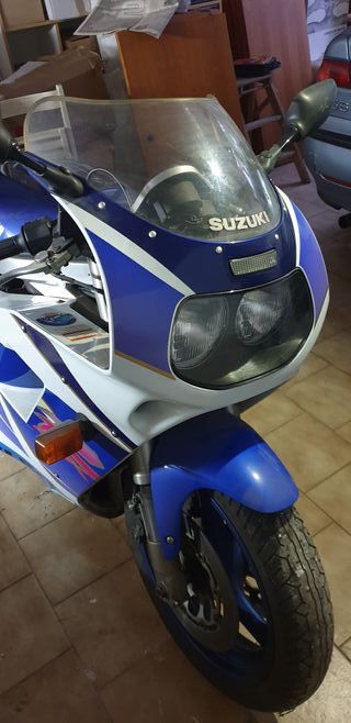 moto Suzuki GSX-R 1100 del 1992 - 6000 km