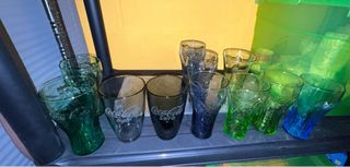 Vasos de coca cola sin usar