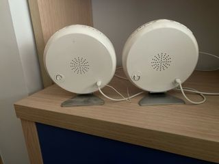 Radio despertador con luz