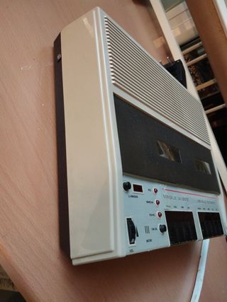 Antiguo contestador automatico