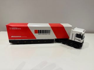 Maqueta camión Renault Scuderia Honda McLaren