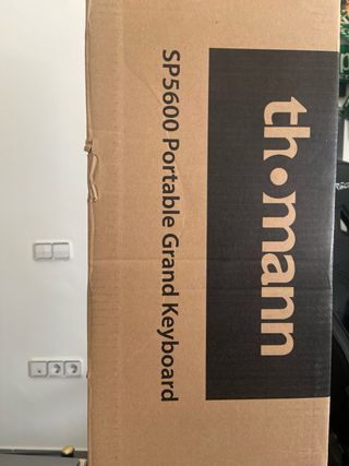 Teclado Thomann SP5600