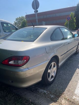 Peugeot coupé 406 pininfarina