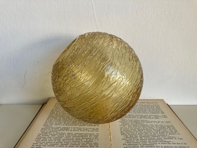 Boccia vetro giallo ocra vintage anni '60