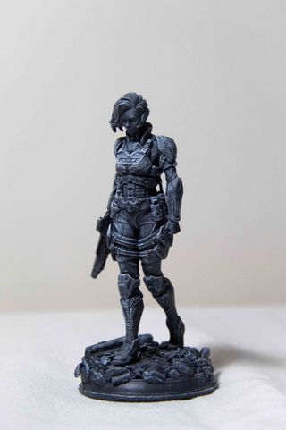 Figurilla Cyberpunk Chica Policía Pintada