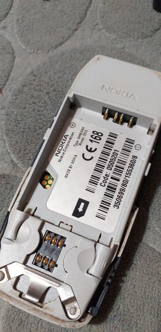 NOKIA 3310 TELEFONO