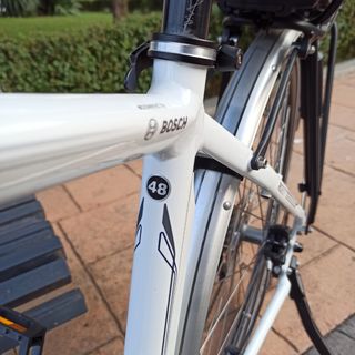 Bicicleta eléctrica  de paseo Bosch
