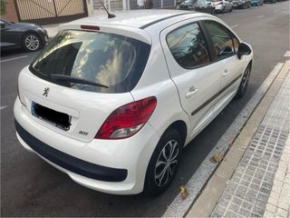 Peugeot 207 2011