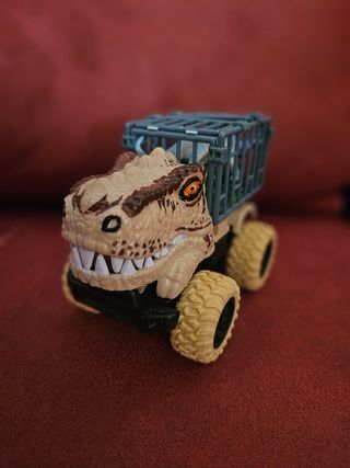 Coche dinosaurio