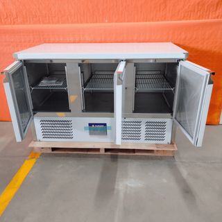 🔲 Mesa Fría Refrigerada 3 Puertas