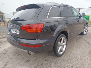 Audi Q7 3.0 TDI V6 quattro