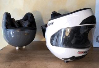 The Frog. Aguanta casco de moto