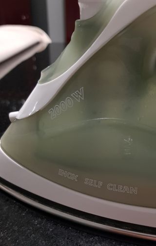 Ferro da stiro Bomann.