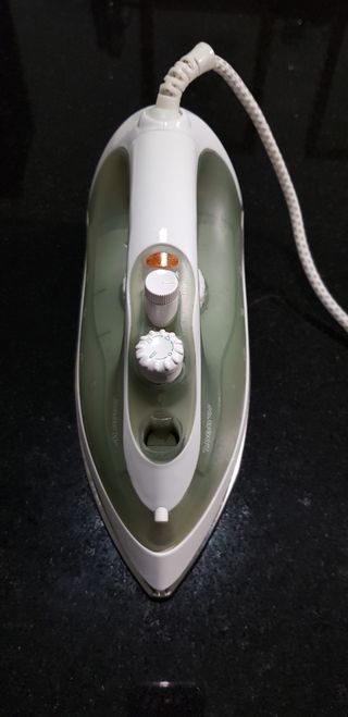 Ferro da stiro Bomann.