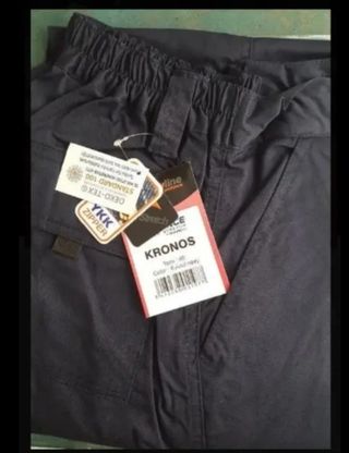 Pantalones de trabajo nuevo