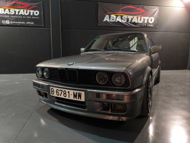 BMW Serie 3 325i Coupe.. Impoluto!!