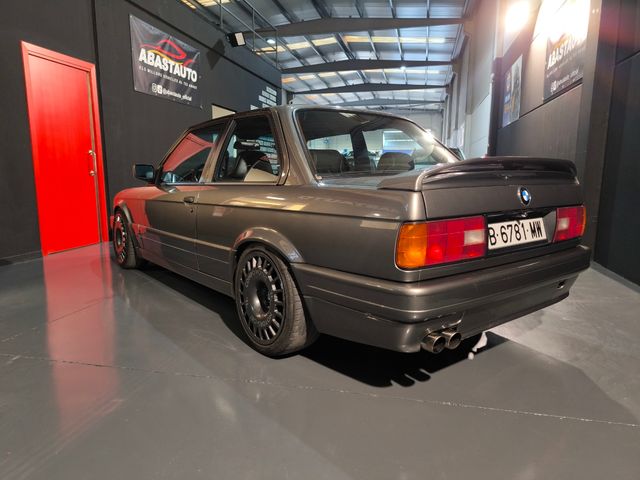 BMW Serie 3 325i Coupe.. Impoluto!!