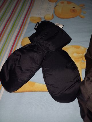 Guantes de nieve y eski