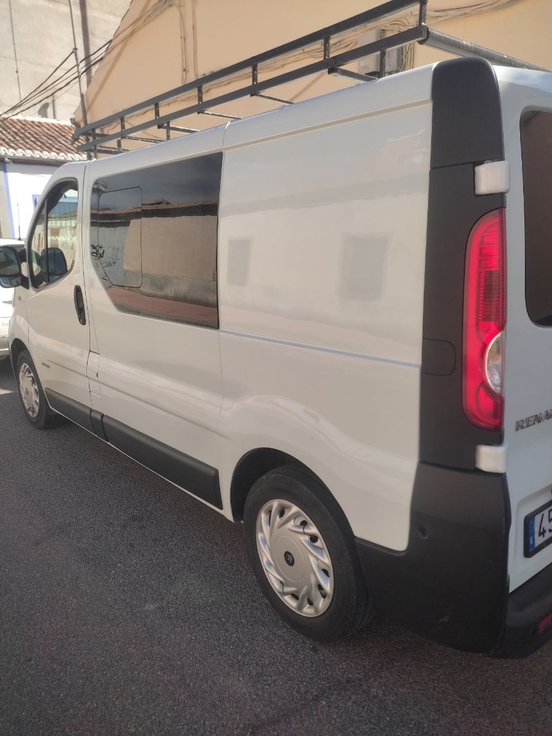 Renault Trafic 2009 - foto 1