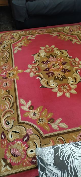 Alfombra bueno estado