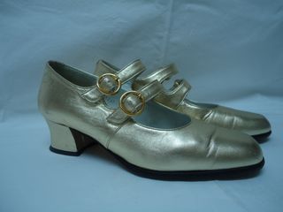 Zapatos dorados tacón ancho 34