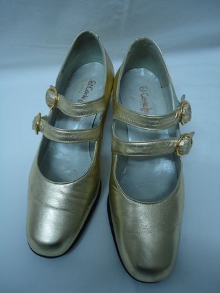 Zapatos dorados tacón ancho 34