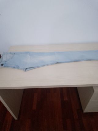 Pantalón vaquero Inside DND