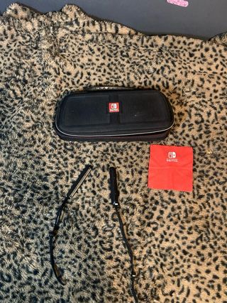 Estuche Nintendo Switch 1