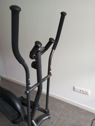 Bicicleta eliptica 100 Decathlon . 3kg