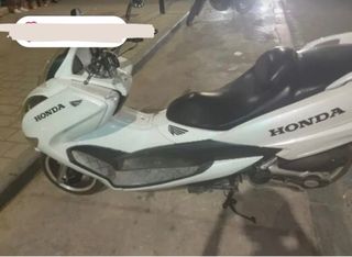 MOTO DE 125cc SE VENDE O SE CAMBIA POR MOTO 49cc