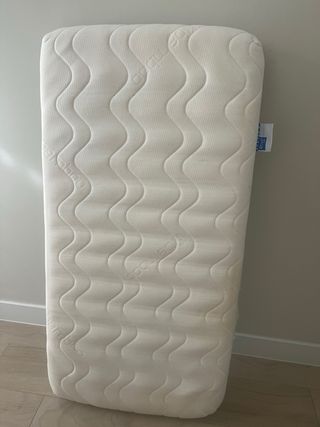 Cuna de madera pino y blanca 120x60 cm + COLCHÓN