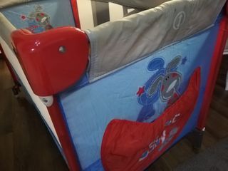 Cuna plegable de viaje