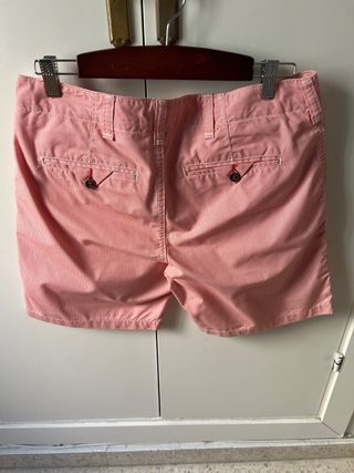 Bermuda de cuadros de Zara