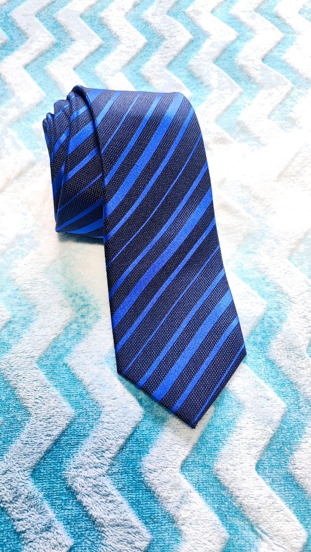 Corbata 🔵 100% seda