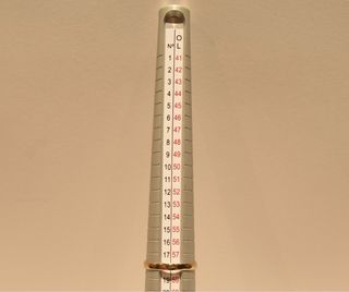 SELLO DE ORO 18K/3.7Gr