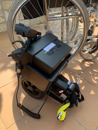 Motor auxiliar eléctrico para silla de ruedas