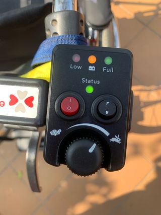 Motor auxiliar eléctrico para silla de ruedas