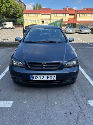 Opel Astra bertone 2001