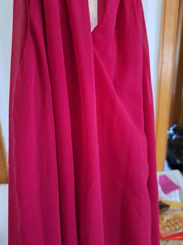Vestito rosso cardinale